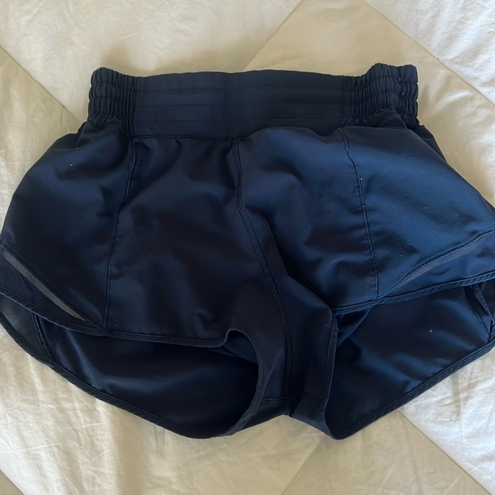lululemon hotty hot high rise 2.5’